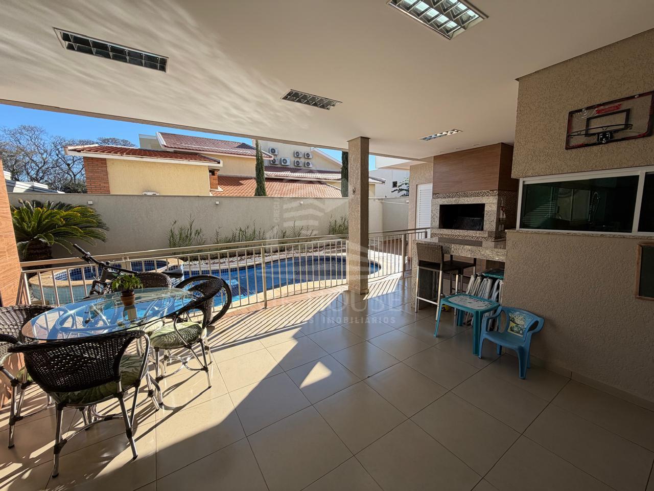 SOBRADO MOBILIADO NO CONDOMINIO TERRAS ALPHA I - FOZ DO IGUAÇU