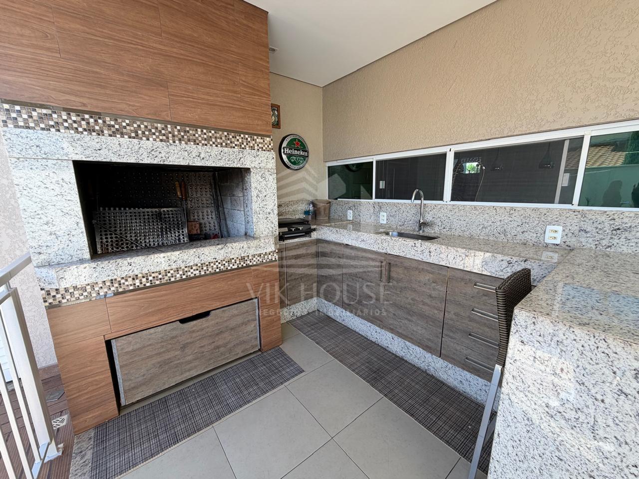 SOBRADO MOBILIADO NO CONDOMINIO TERRAS ALPHA I - FOZ DO IGUAÇU