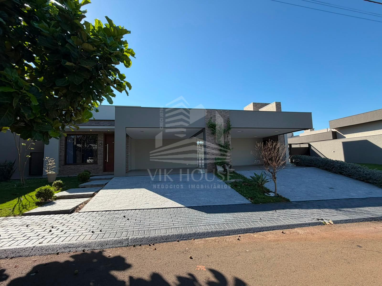 CASA MOBILIADA NO CONDOMINIO SAFIRA - FOZ DO IGUAÇU