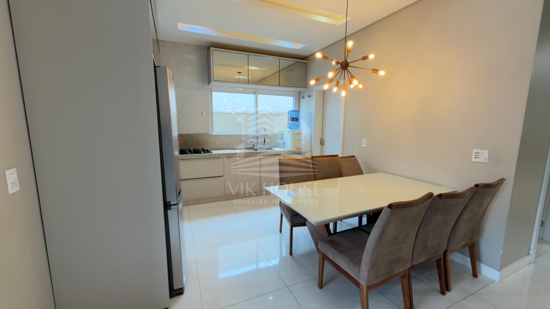 SOBRADO TOTALMENTE MOBILIADO NO CONDOMINIO TERRAS ALPHA I - FOZ DO IGUAÇU