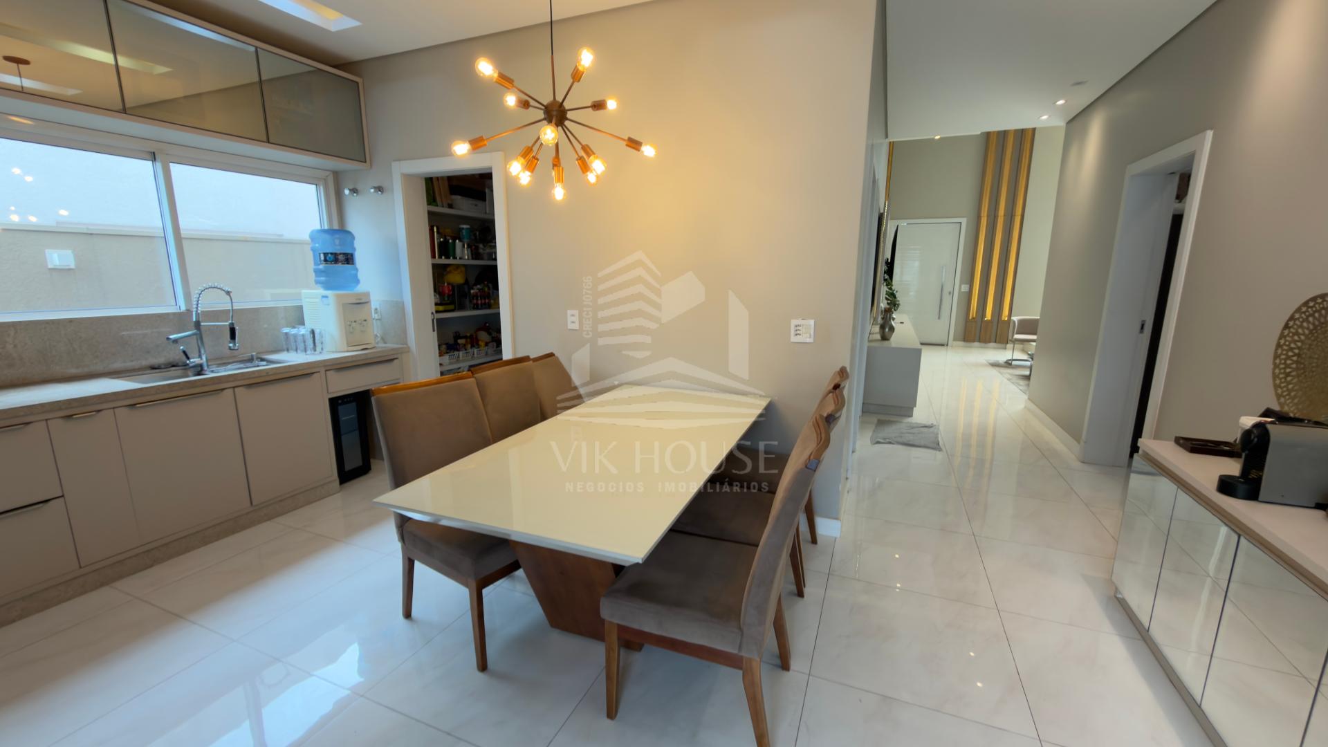 SOBRADO TOTALMENTE MOBILIADO NO CONDOMINIO TERRAS ALPHA I - FOZ DO IGUAÇU