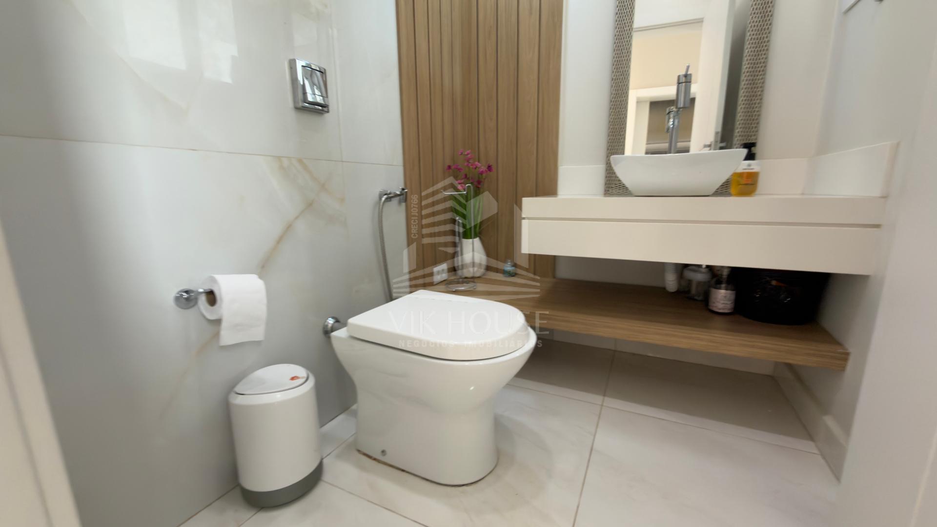 SOBRADO TOTALMENTE MOBILIADO NO CONDOMINIO TERRAS ALPHA I - FOZ DO IGUAÇU