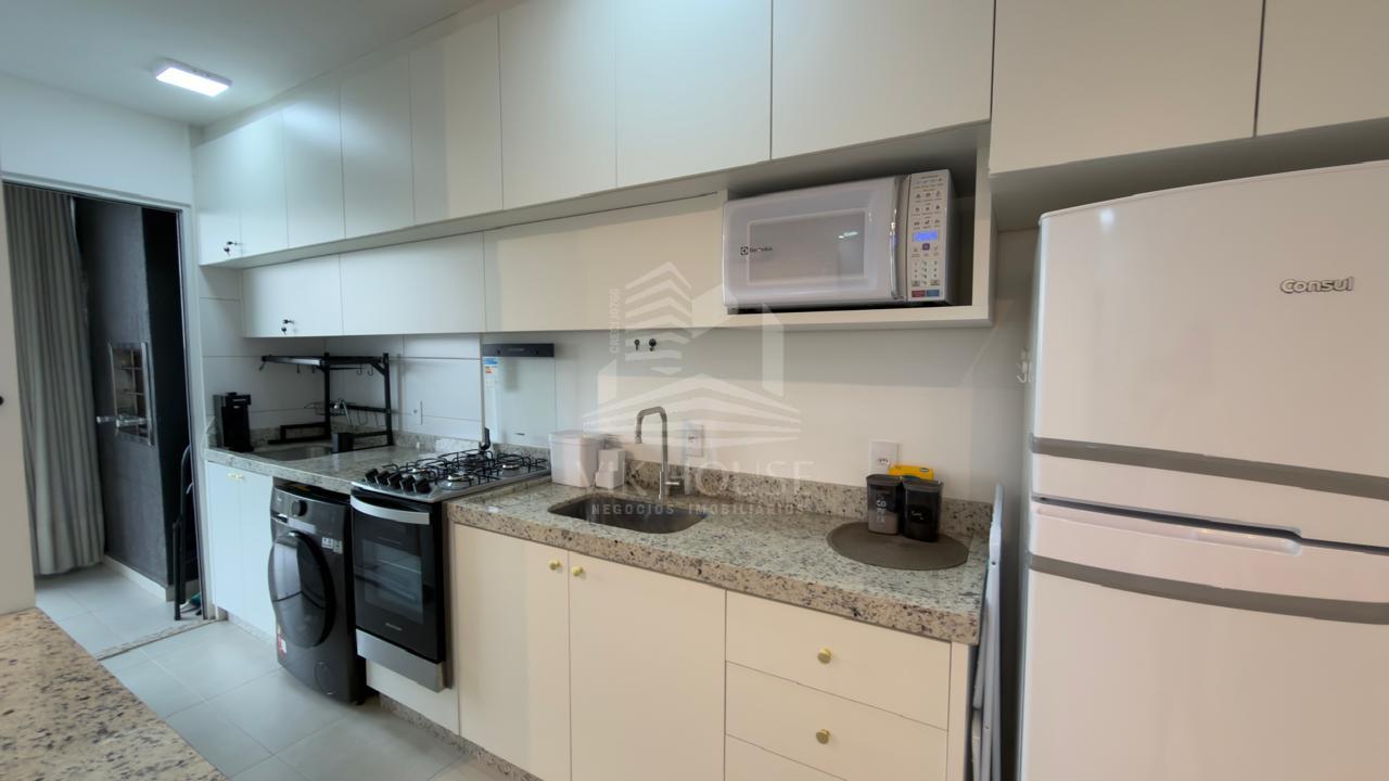 APARTAMENTO MOBILIADO DISPONÍVEL PARA VENDA NO EDIFICIO ROYAL LEGACY.