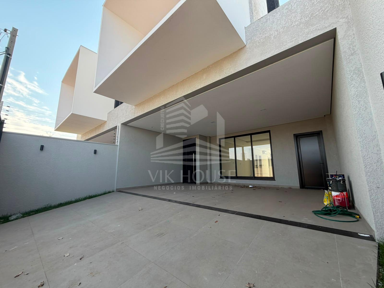 SOBRADO NOVO SEMI MOBILIADO COM 3 SUITES DISPONÍVEL PARA LOCAÇÃO