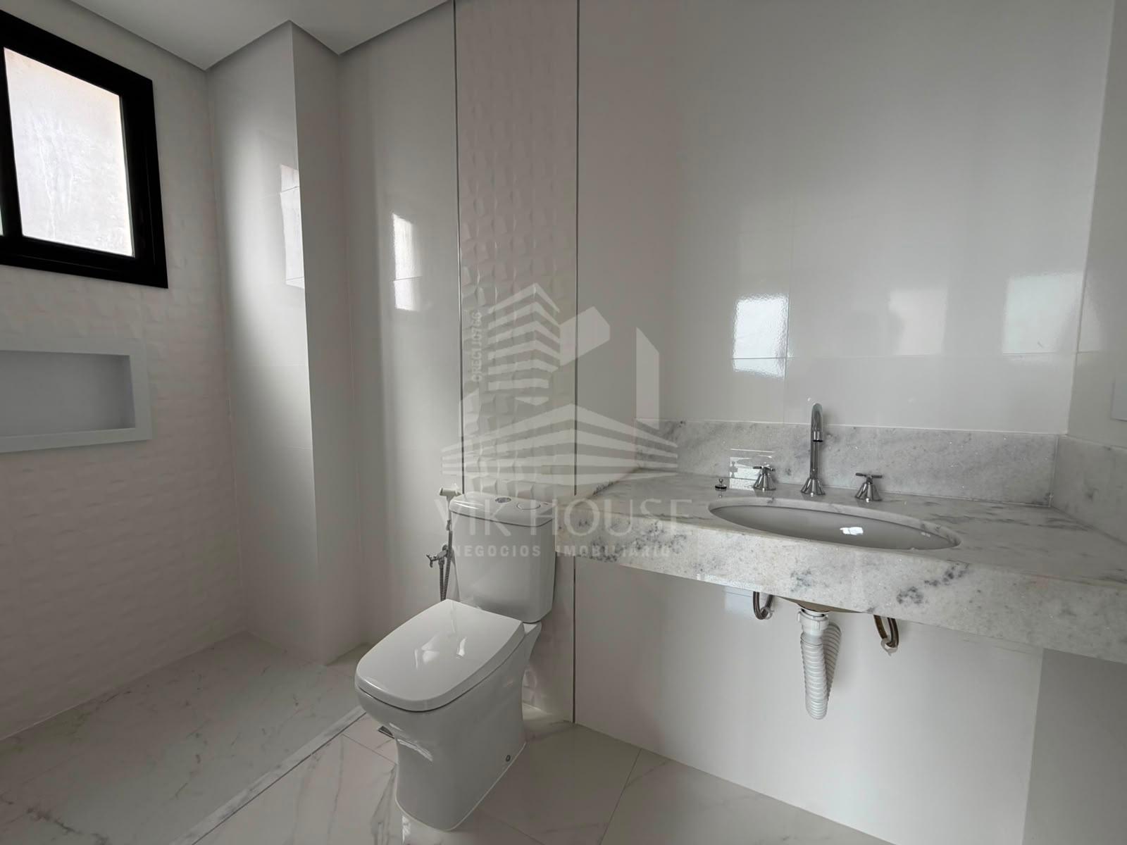 APARTAMENTO COM 3 SUÍTES A VENDA NO EDIFÍCIO RENOIR - Foz do Iguaçu