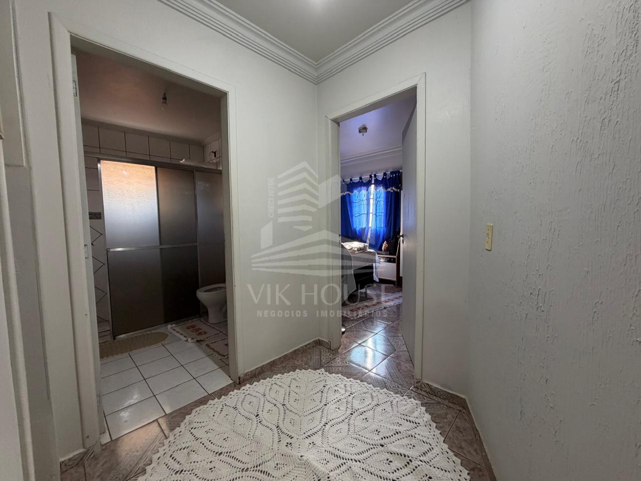 CASA COM AMPLO TERRENO E PISCINA A VENDA NO CAMPOS DO IGUAÇU