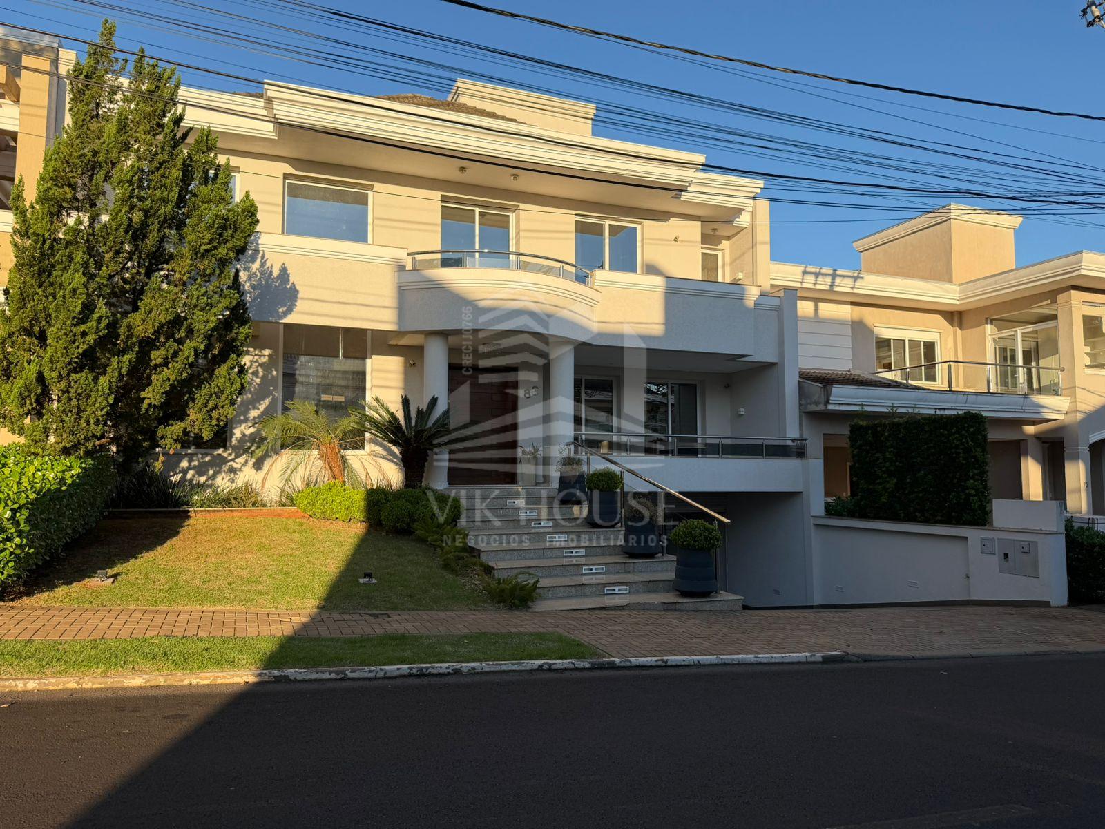 SOBRADO ALTO PADRÃO COM 4 SUITES PARA LOCAÇÃO NO CONDOMINIO CASTEL FRANCO