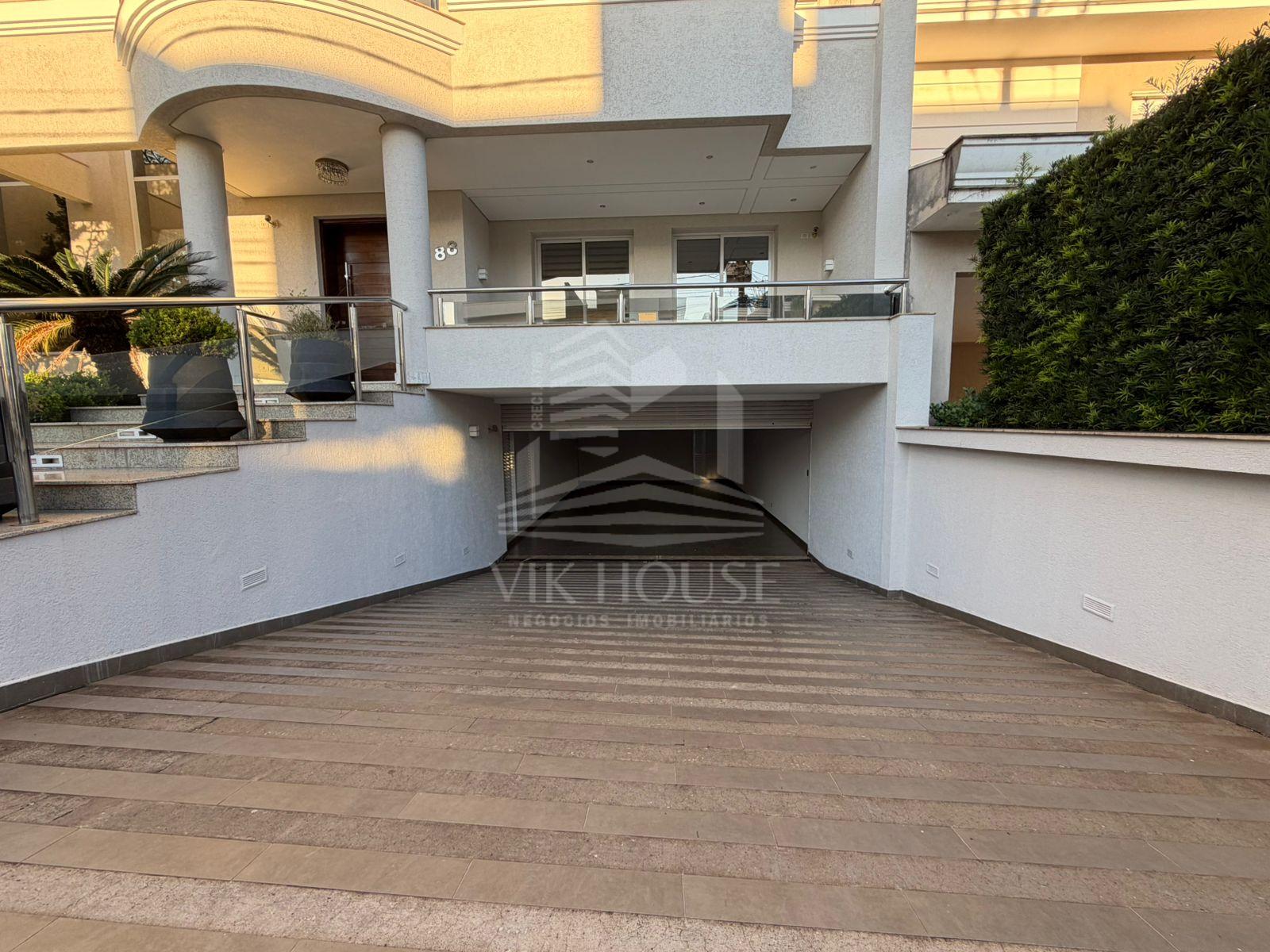 SOBRADO ALTO PADRÃO COM 4 SUITES A VENDA NO CONDOMINIO CASTEL FRANCO