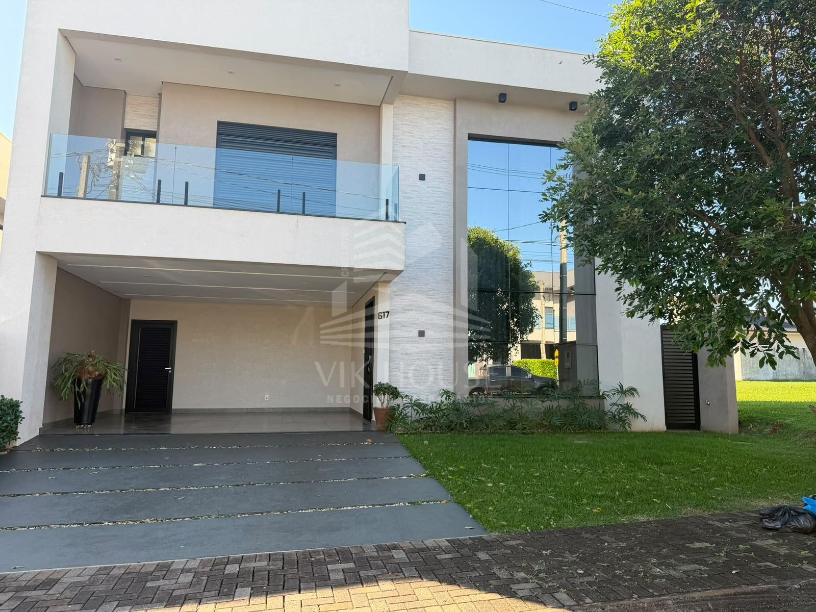 SOBRADO COM 4 SUÍTES SENDO 01 SUÍTE MASTER NO CONDOMINIO RESIDENCIAL SAFIRA
