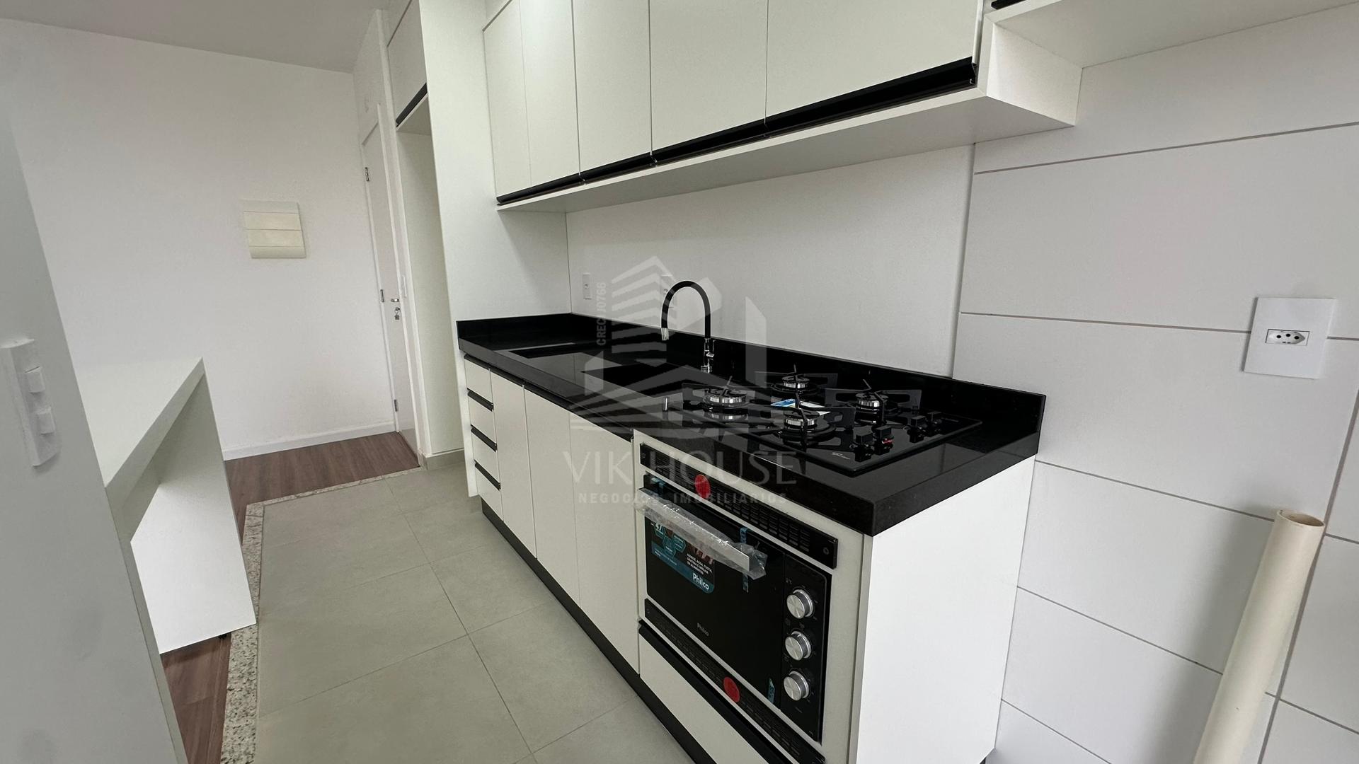 APARTAMENTO SEMI MOBILIADO PARA LOCAÇÃO NO EDIFÍCIO ROYAL LEGACY - FOZ DO IGUAÇU