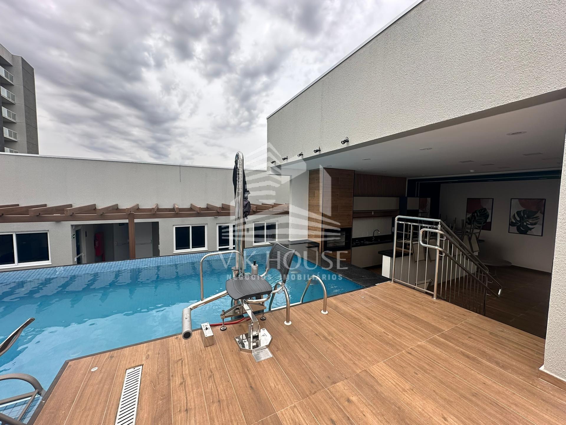 APARTAMENTO SEMI MOBILIADO PARA LOCAÇÃO NO EDIFÍCIO ROYAL LEGACY - FOZ DO IGUAÇU
