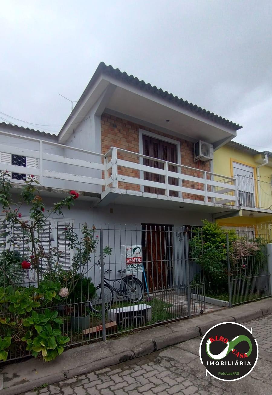 Sobrado à venda, três dormitórios, Gotuzzo, Fragata, PELOTAS - RS
