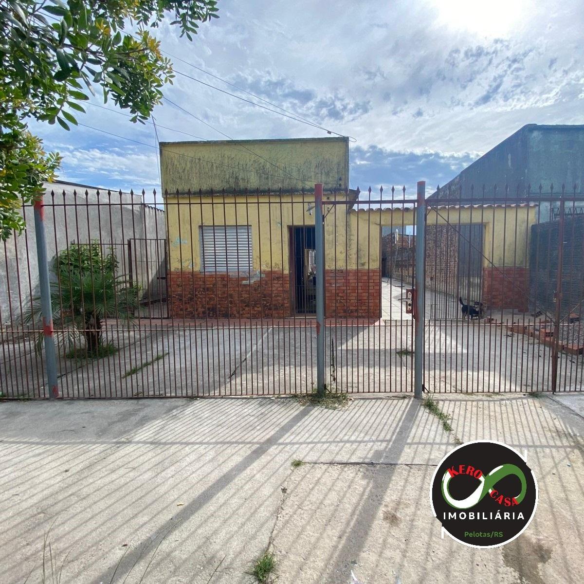 Casa à venda, três dormitórios, terreno 12x50m, Gotuzzo, Fragata, PELOTAS - RS