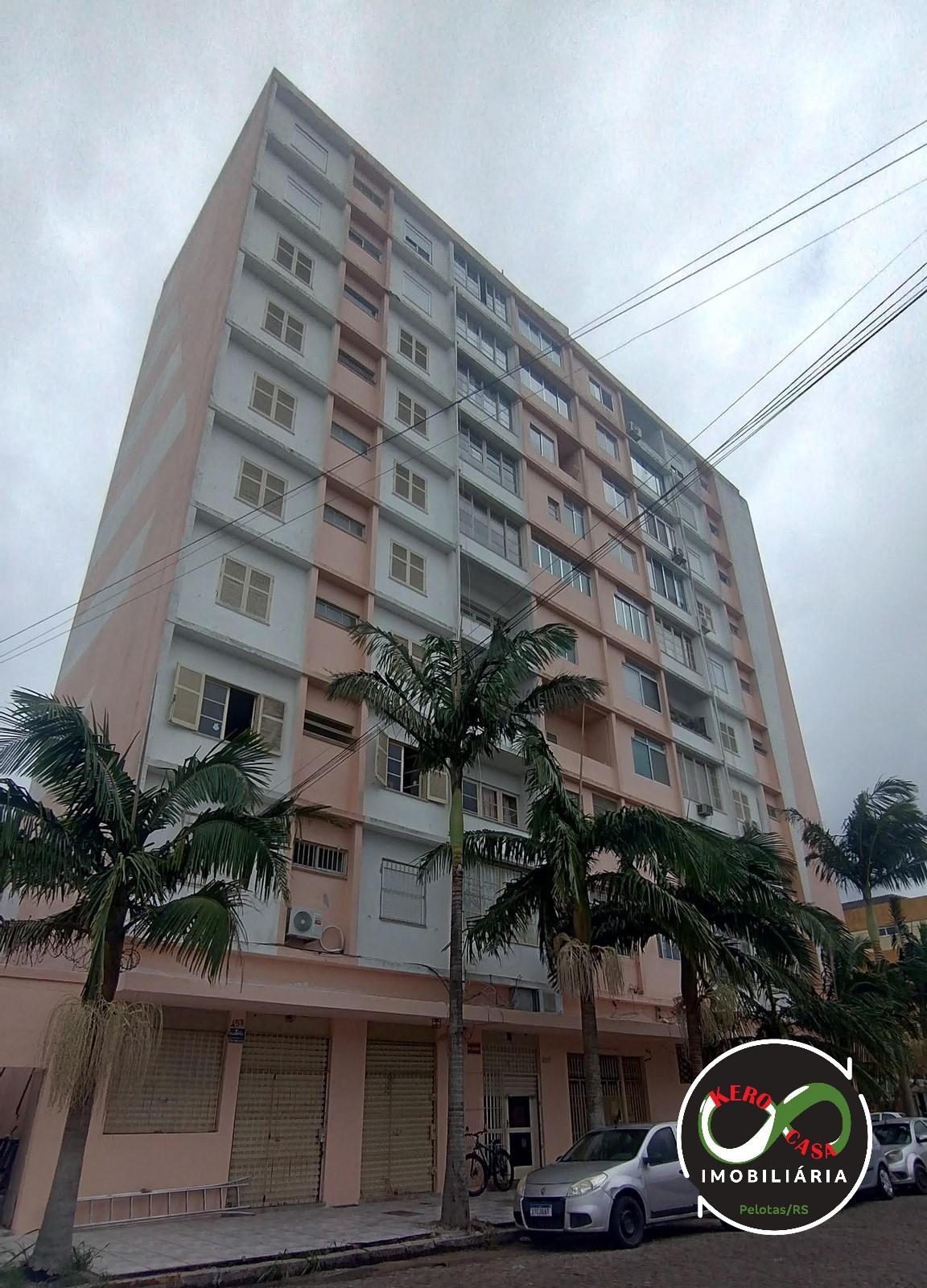 Apartamento à venda, dois dormitórios, reformado, Centro, PELOTAS - RS