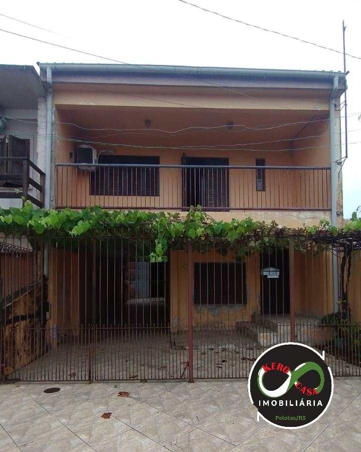 Sobrado à venda, quatro dormitórios, Vila Santos Dumont, PELOTAS - RS