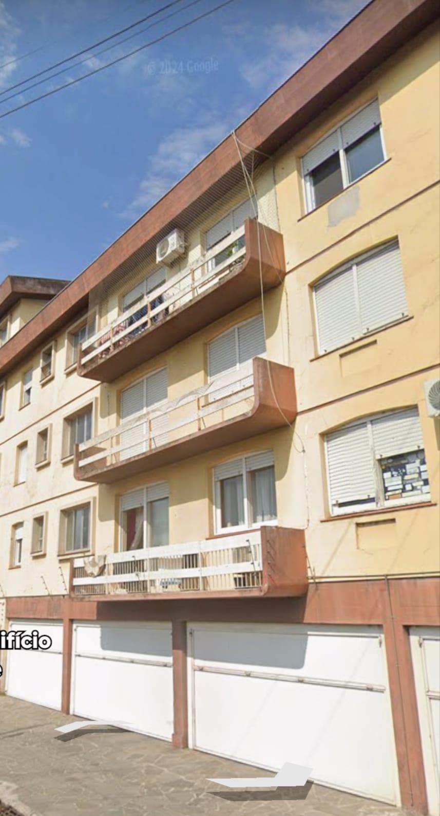 Vende-se excelente apartamento térreo localizado no Centro de Pelotas