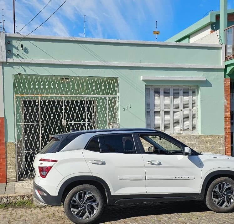Casa para locação, Centro, PELOTAS - RS Aluga-se casa bem localizada no centro de Pelotas