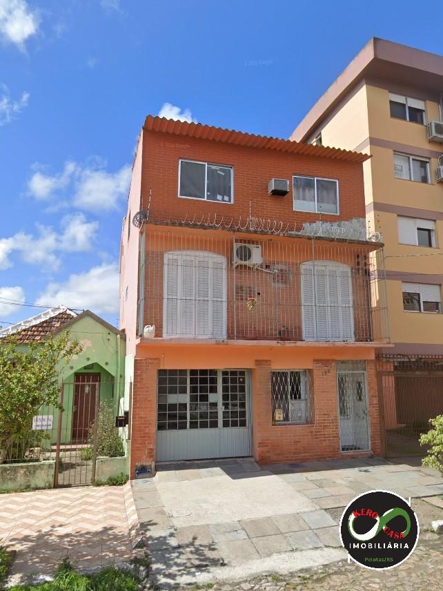 Amplo sobrado à venda, 400m2, Colina do Sol, PELOTAS - RS