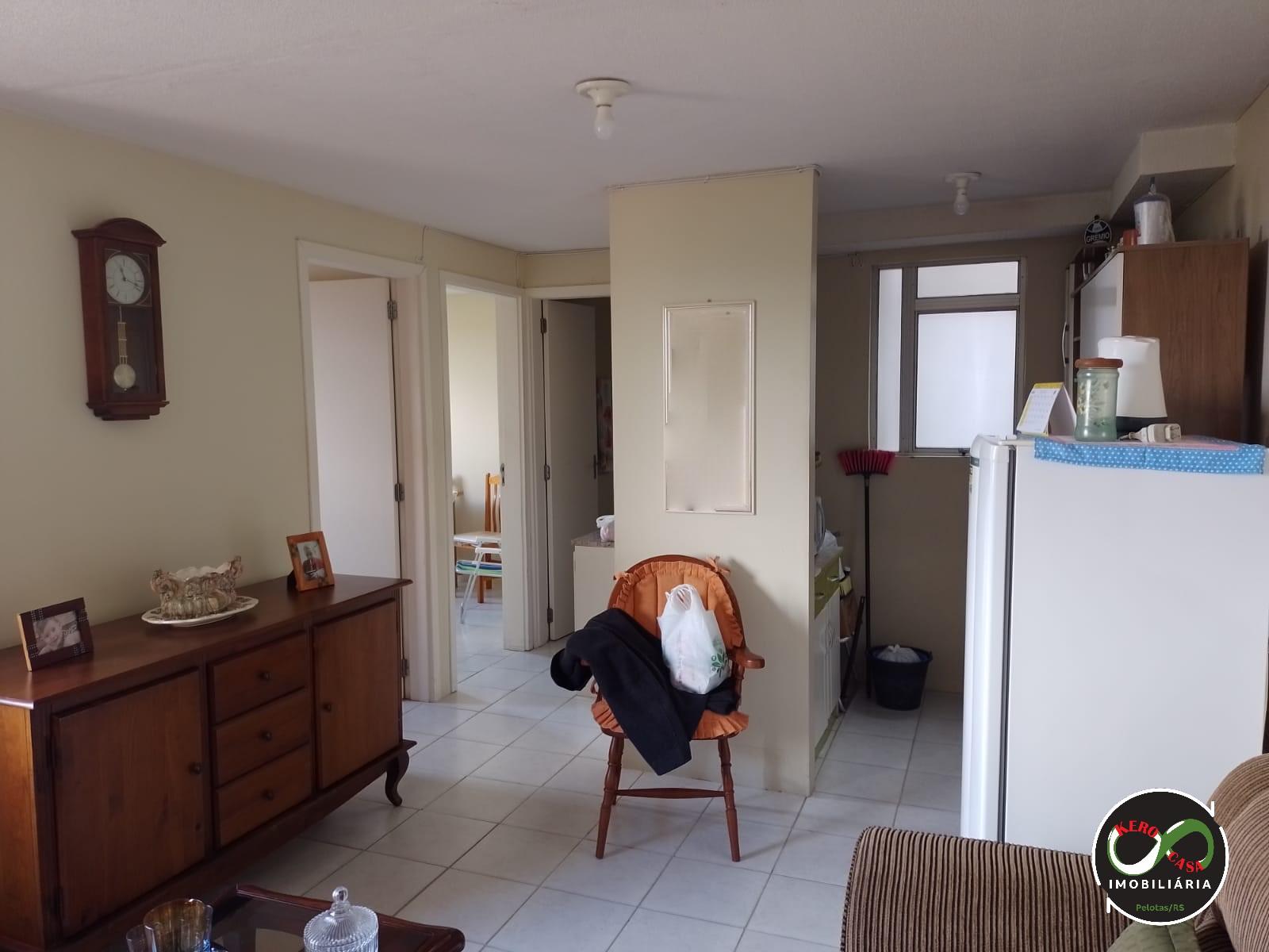 Apartamento dois dormitórios à venda, Fragata, PELOTAS - RS