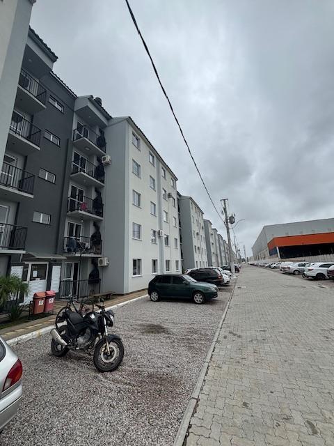 ALUGA-SE apartamento condomínio Life Club Fernando Osório, três vendas Pelotas