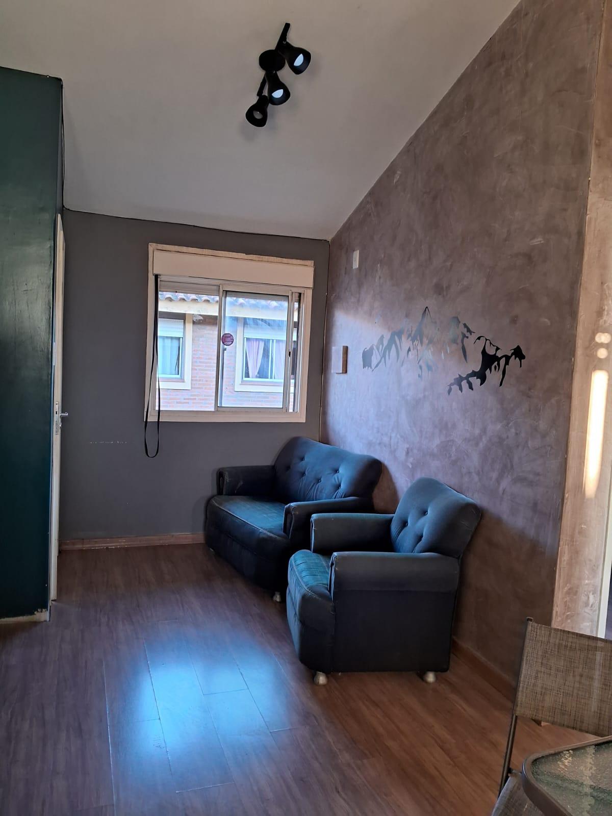 Vende-se um apartamento de segundo andar no Village Center I ao lado do supermercado Carrefour