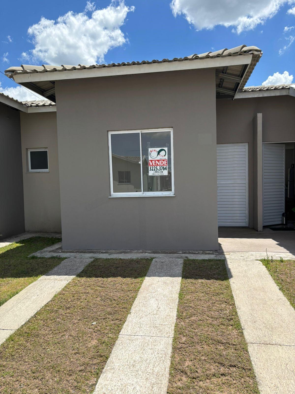 Aluga-se casa no condomínio Altos Jerivás no Bairro Cidade Alta, Pelotas-RS,