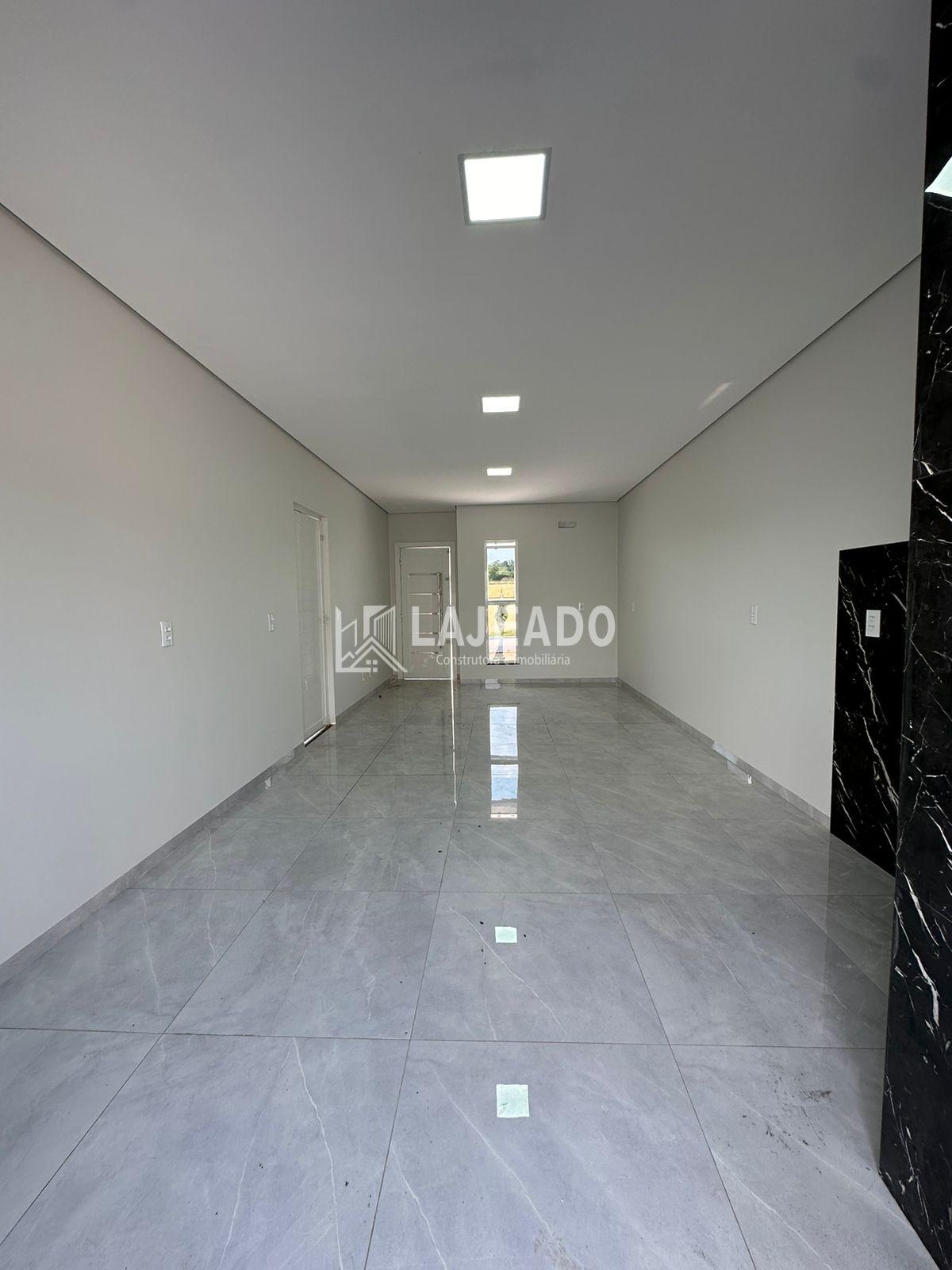 VENDE-SE CASA, LOTEAMENTO MORADA NOVA - DOIS VIZINHOS