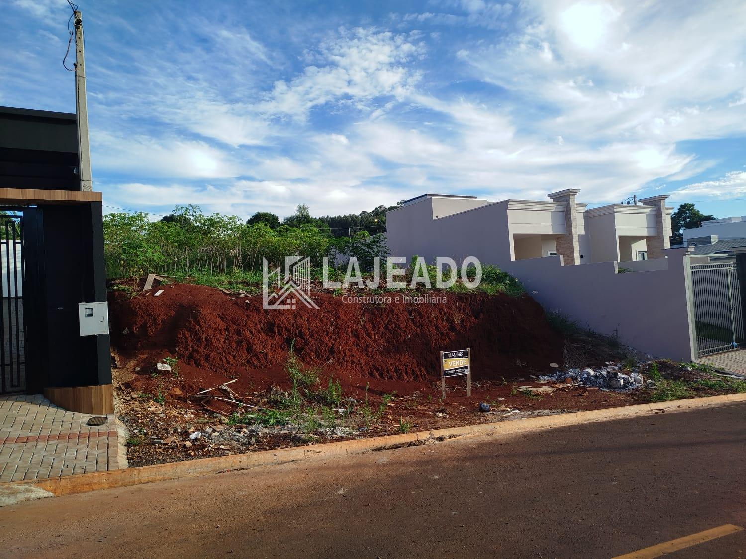 VENDE-SE LOTE LOCALIZADO NO LOTEAMENTO ADAMI - SAGRADA FAMILIA...