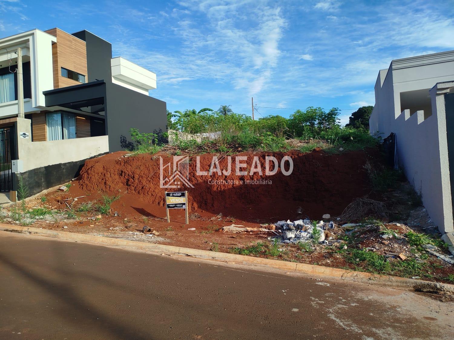 VENDE-SE LOTE LOCALIZADO NO LOTEAMENTO ADAMI - SAGRADA FAMILIA...