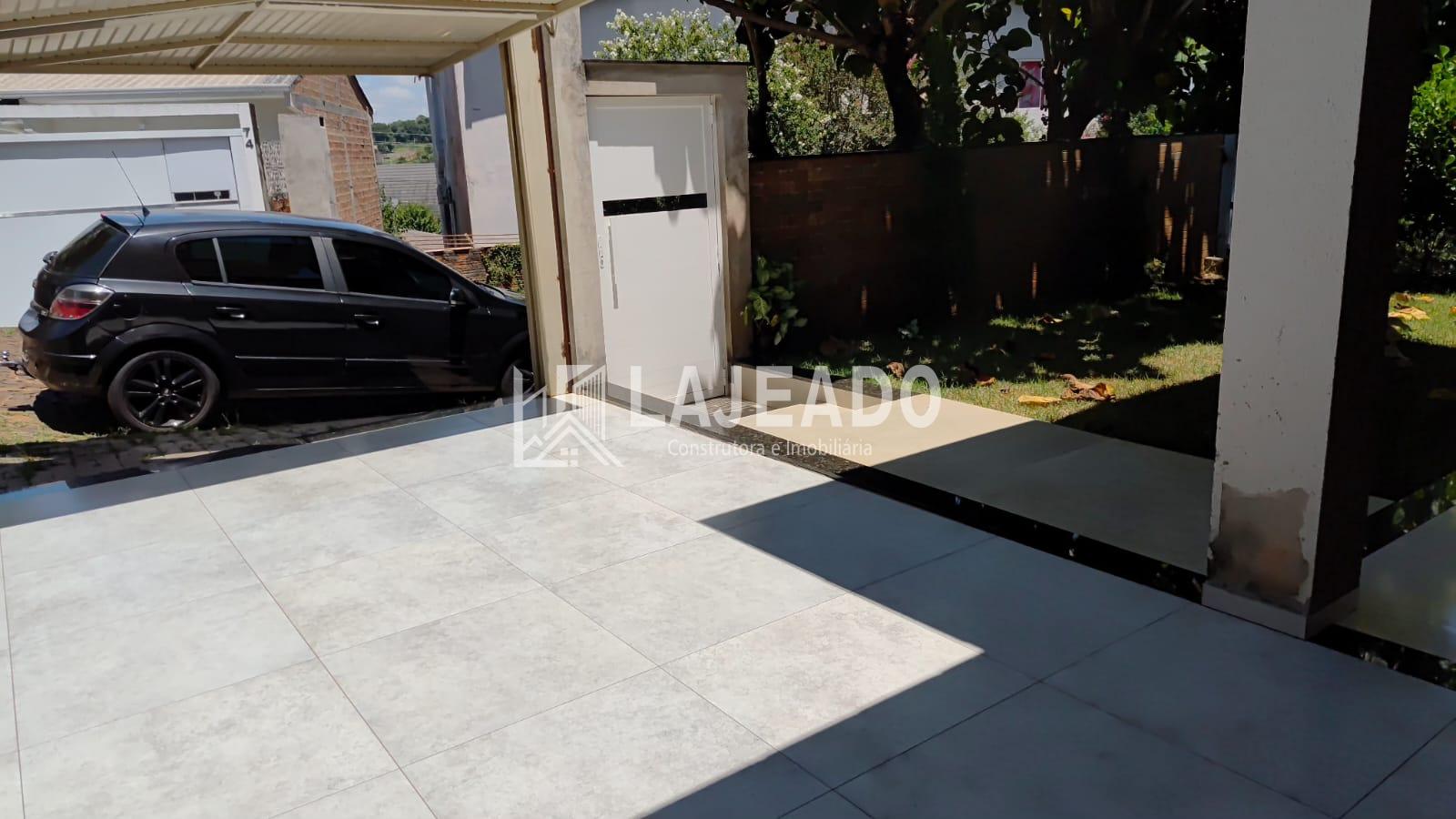 VENDE-SE CASA, JARDIM UNIVERSITÁRIO, DOIS VIZINHOS - PR