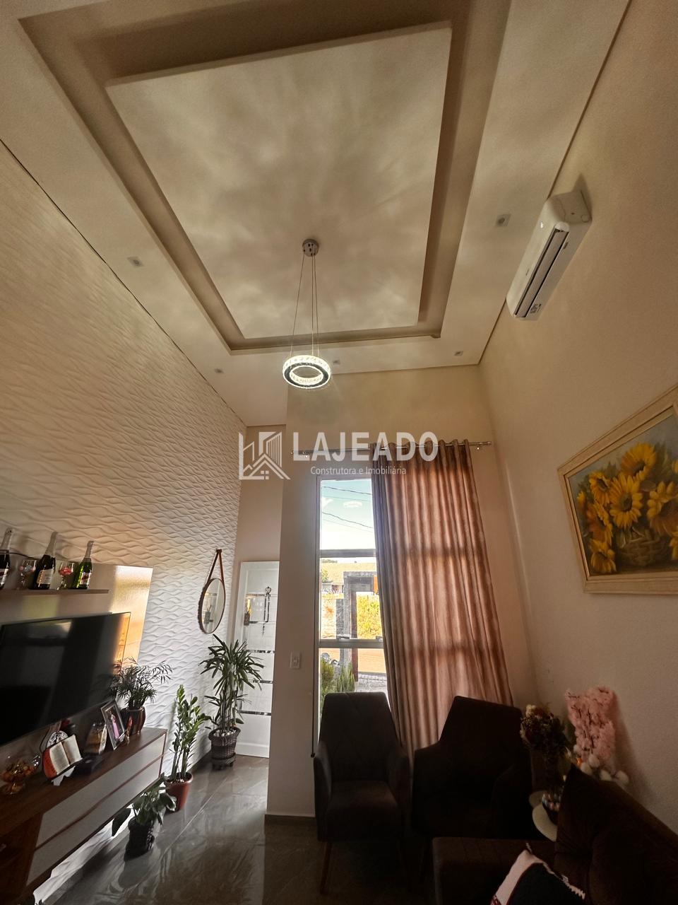 VENDE-SE CASA , LOTEAMENTO ECOVILLE, DOIS VIZINHOS - PR