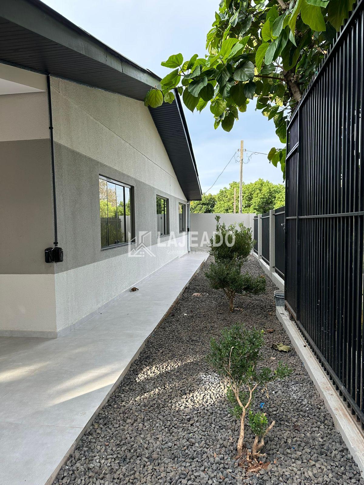 VENDE-SE CASA,  NOSSA SENHORA DE LOURDES, DOIS VIZINHOS - PR
