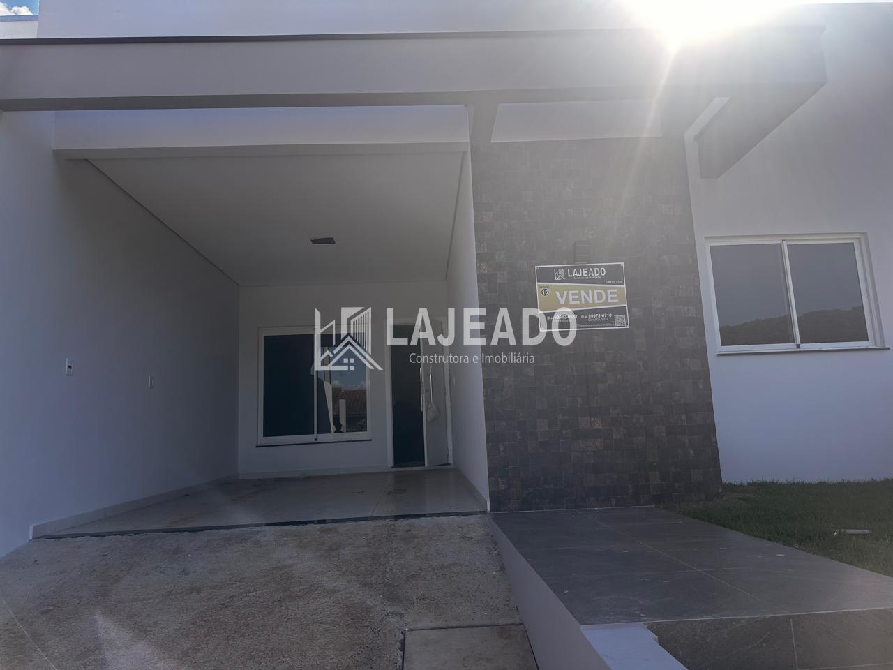 VENDE-SE CASA , LOTEAMENTO  ECO VILLE, DOIS VIZINHOS - PR