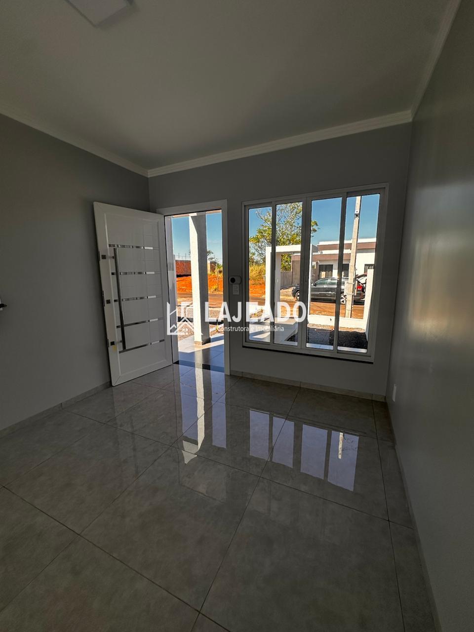 VENDE-SE OU ALUGA-SE CASA , NOSSA SENHORA DE LOURDES, DOIS VIZ...