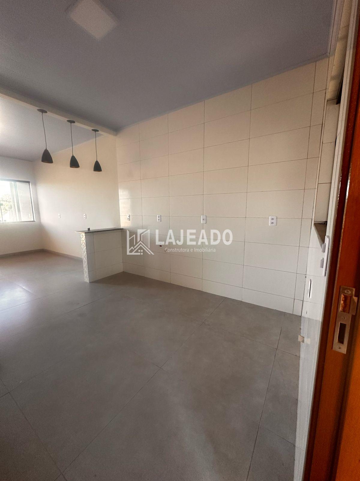 VENDE-SE CASA NO LOTEAMENTO PRIMAVERA, DOIS VIZINHOS - PR