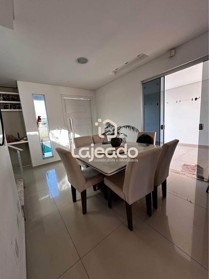 VENDE-SE SOBRADO, SAO FRANCISCO DE ASSIS, DOIS VIZINHOS - PR