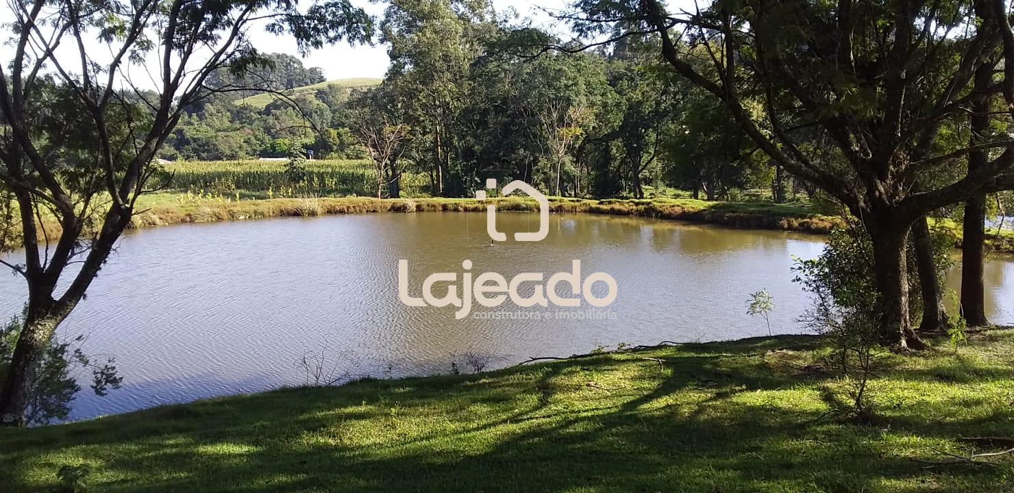 VENDE-SE SÍTIO, PORTEIRA FECHADA, ALTO BELA VISTA, DOIS VIZINH...