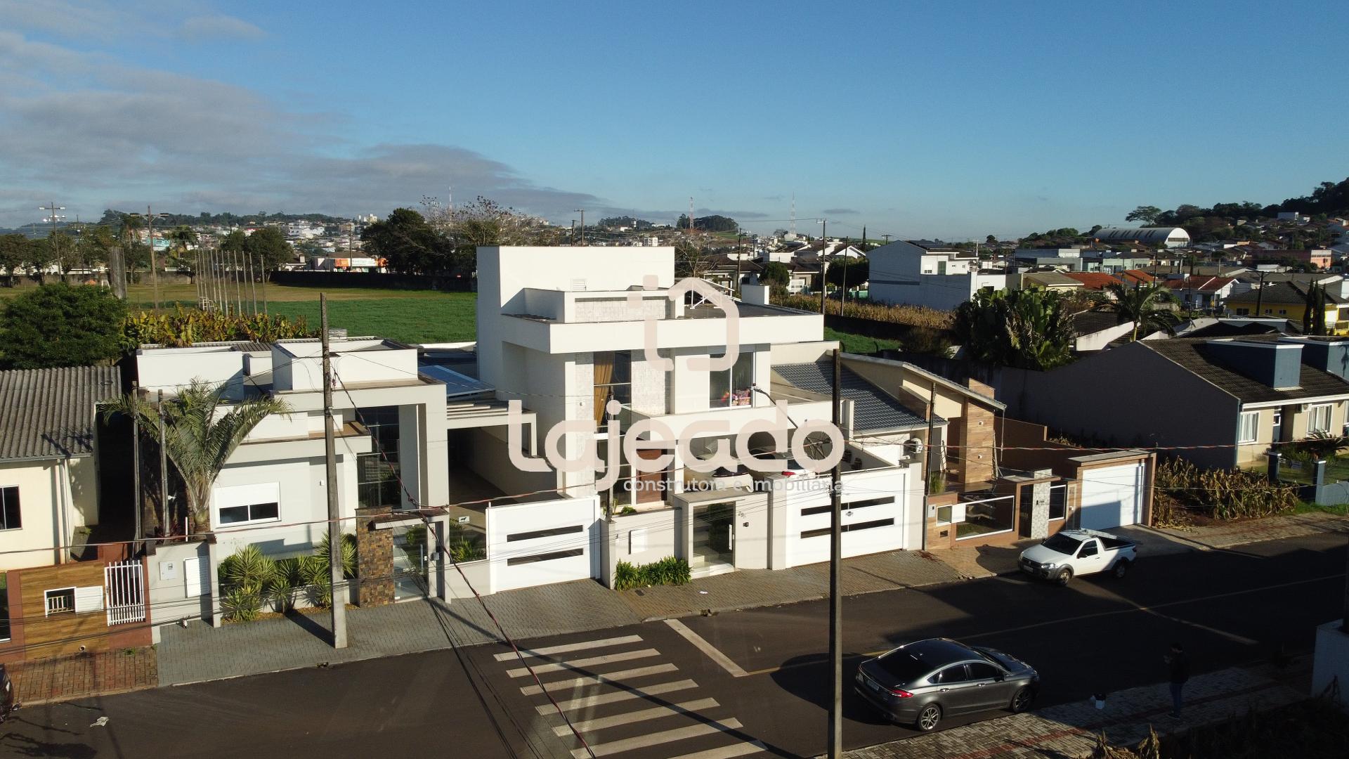 IMOBILIÀRIA LAJEADO VENDE SOBRADO DO ALTO PADRÃO NO LOTEAMENTO...