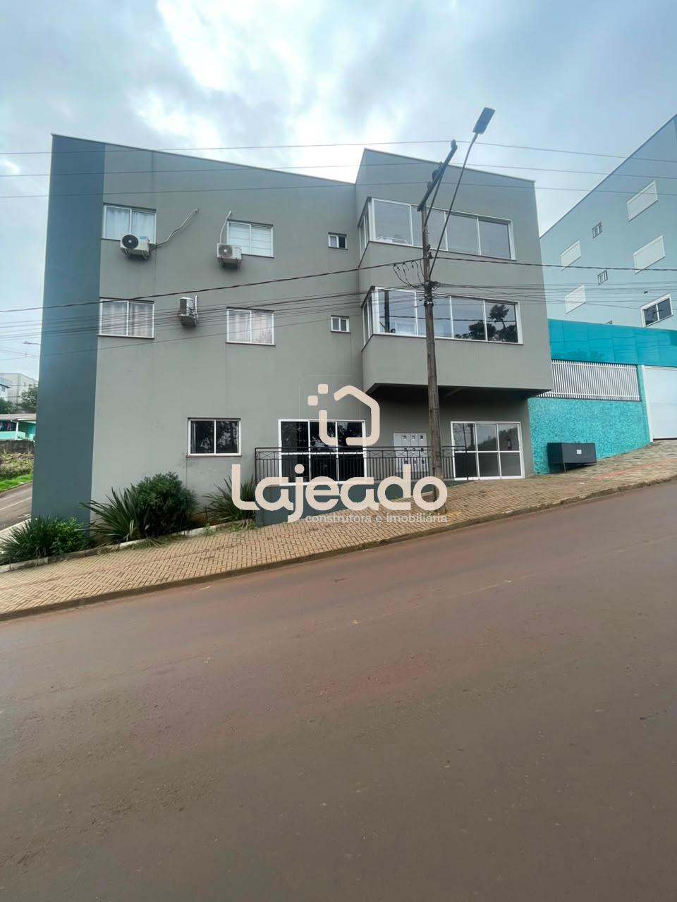 VENDE-SE APARTAMENTO AREJADO, COM ÓTIMA ILUMINAÇÃO NATURAL NO ...
