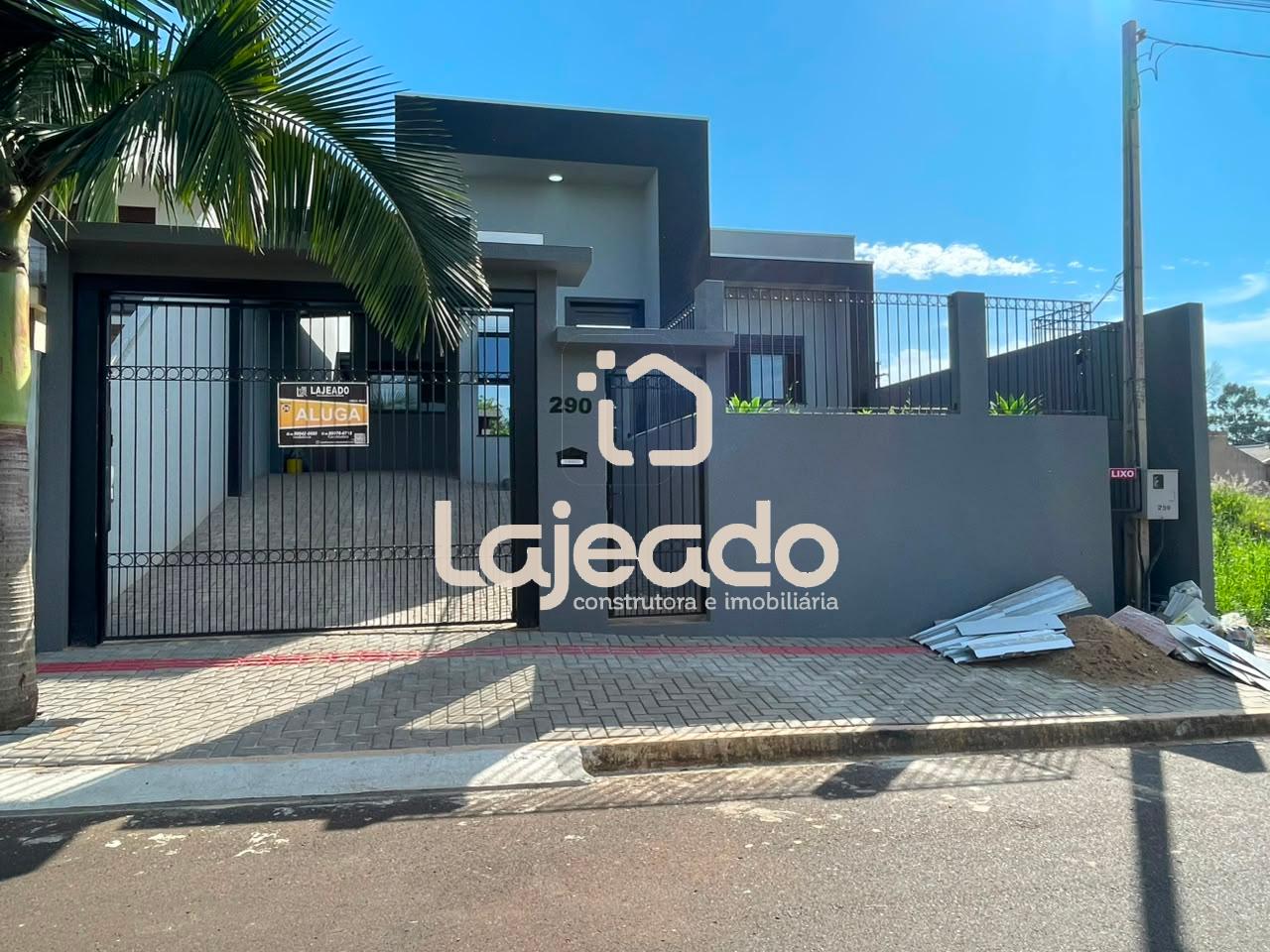 ALUGA-SE ÓTIMA CASA PRÓXIMO AO LAGO DOURADO - DOIS VIZINHOS-PR