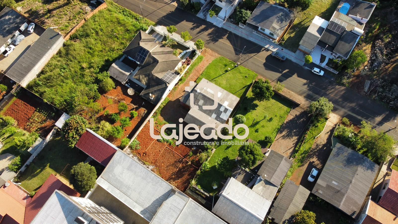 ÓTIMA OPORTUNIDADE NO BAIRRO DAS TORRES - TERRENO COM 802M² CO...