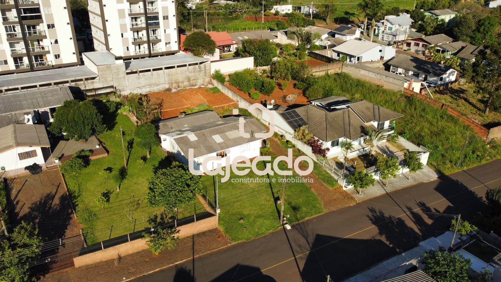 ÓTIMA OPORTUNIDADE NO BAIRRO DAS TORRES - TERRENO COM 802M² CO...