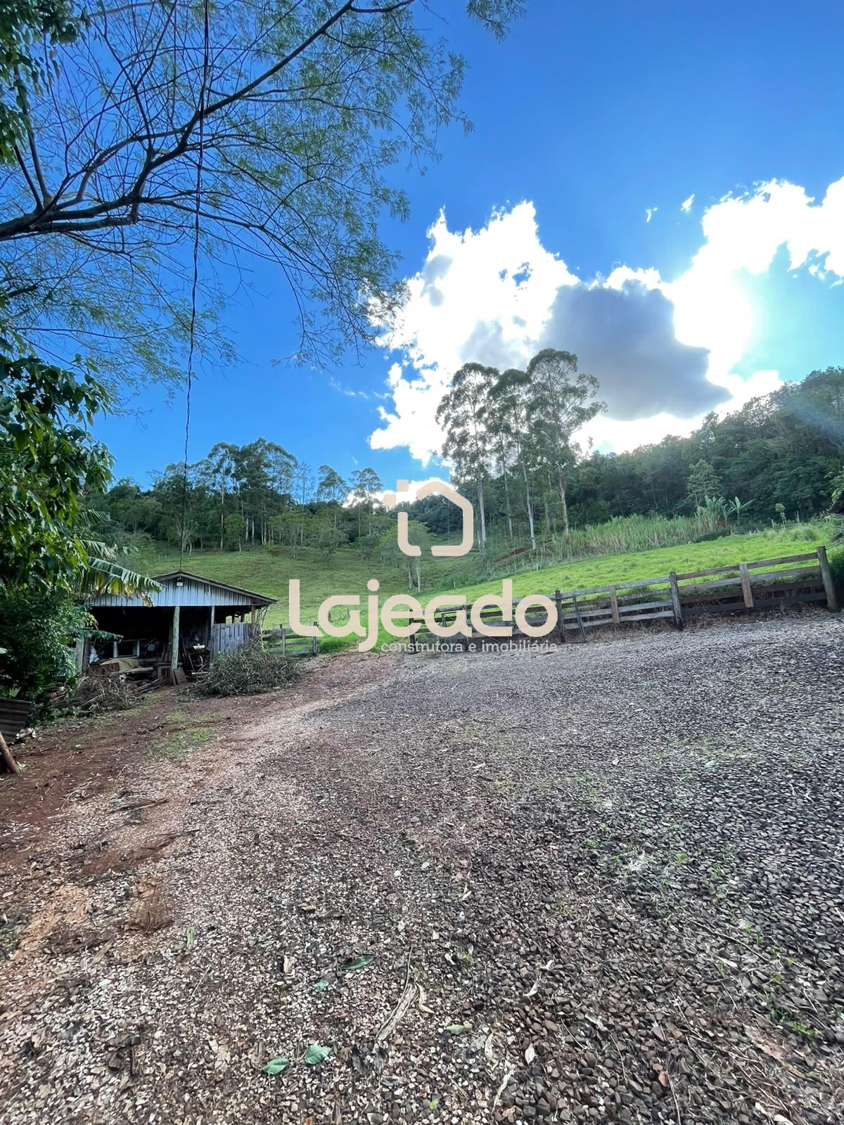 SITÍO A VENDA EM DOIS VIZINHOS - PR HÁ 10 MINUTOS DO CENTRO