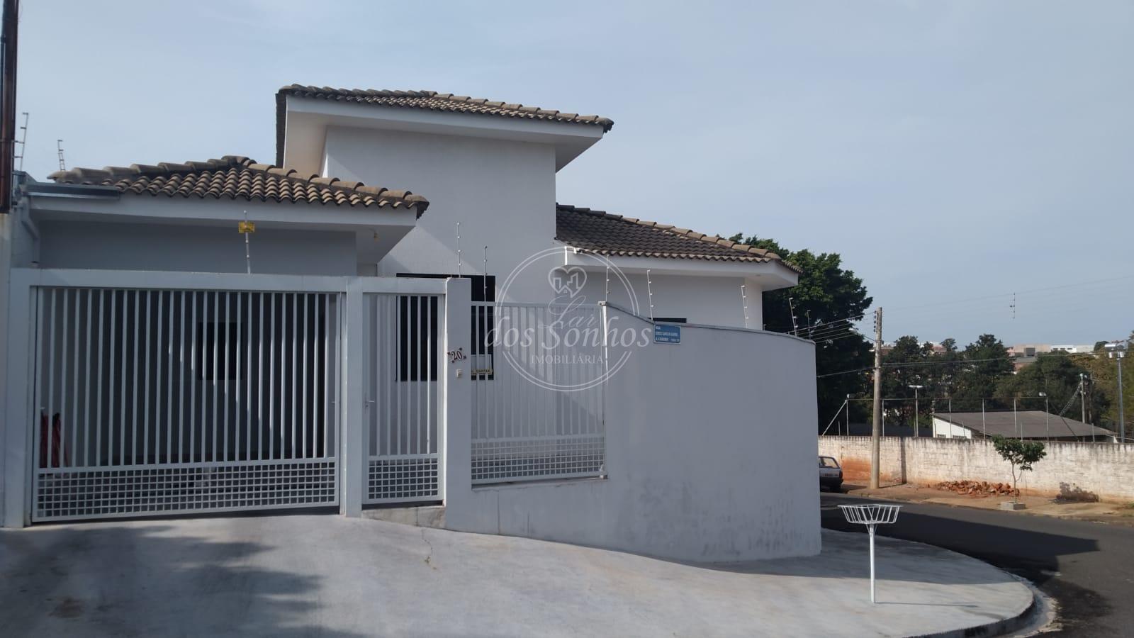 LINDA CASA DE ESQUINA A VENDA  NOVO BONGIOVANNI, PRESIDENTE PR...