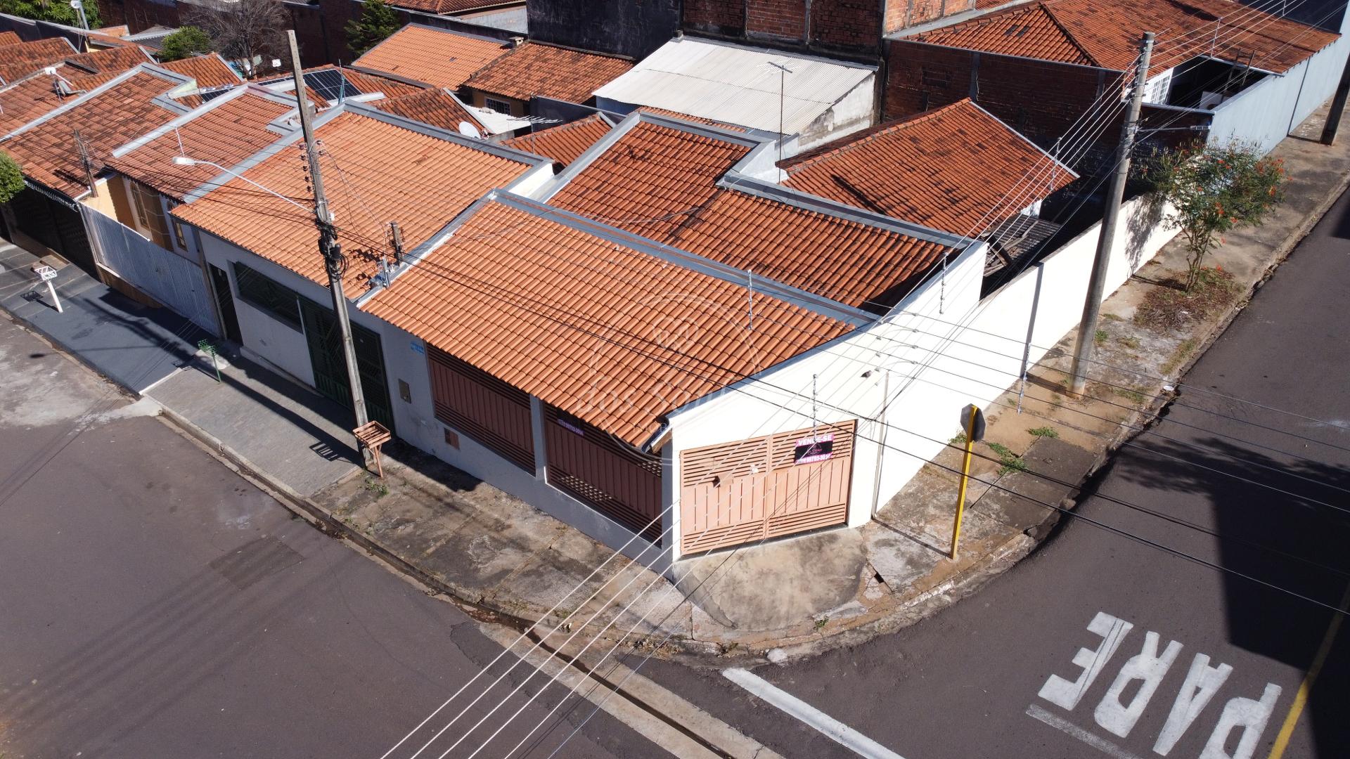 CASA A VENDA, ANA JACINTA CASA  PERFEITA DE ESQUINA PRESIDENTE...