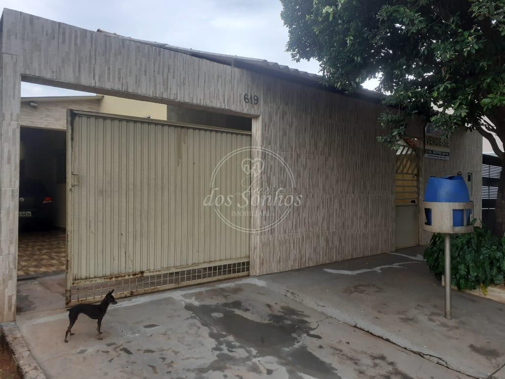 CASA, PERFEITA COM AREA CONTRUIDA PRA LOJA OU SALAO  TEODORO S...