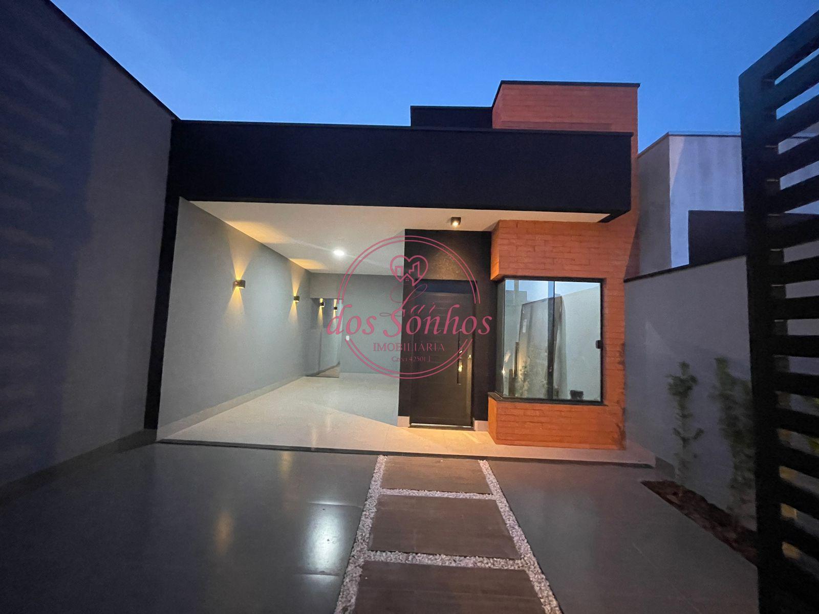 LINDA CASA A VENDA , REGENTE FEIJO - SP