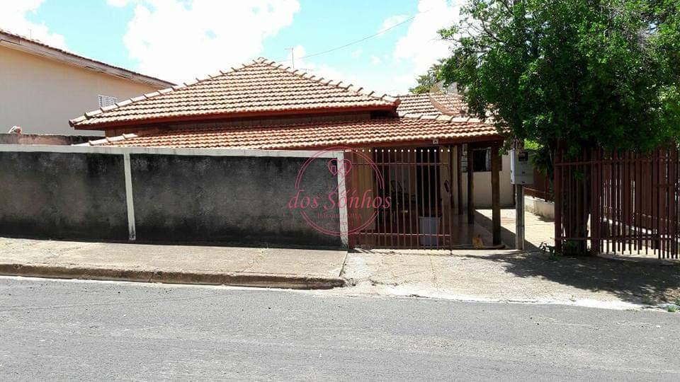CASA A VENDA  SOMENTE A VISTA  ACEITA CARRO COMO PERMUTA  ATE ...