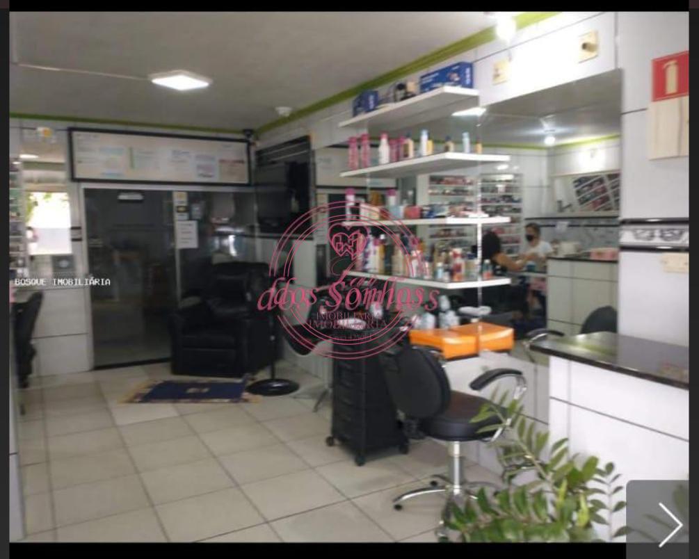 SOBRADO ,A VENDA COM UM PONTO COMERCIAL  NO JARDIM  ITAIPU  EM...