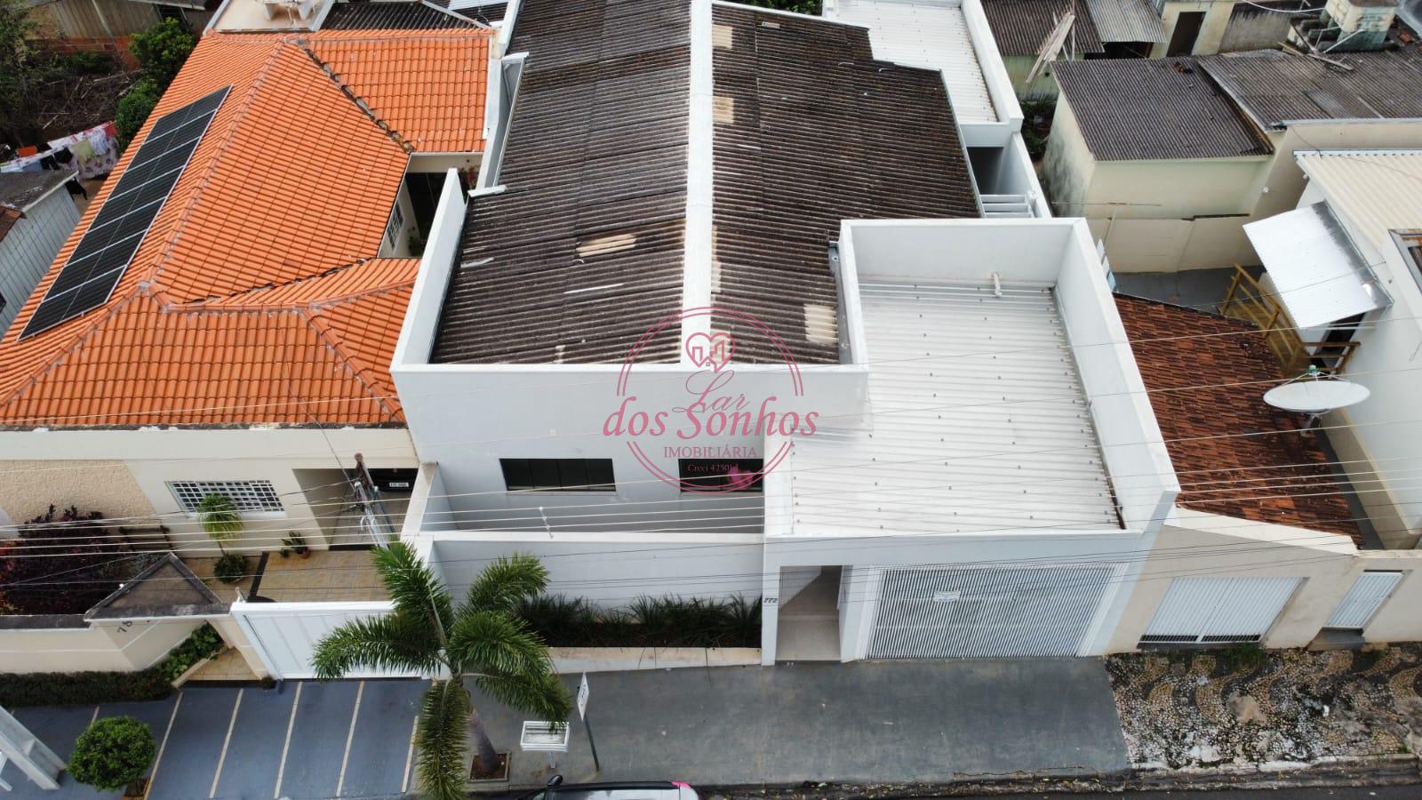 Excelente Residência no Centro de Adamantina  Localização Priv...